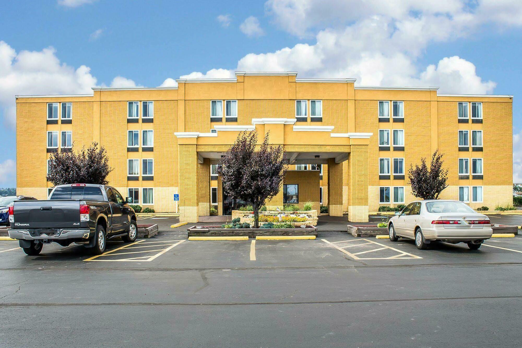 Baymont By Wyndham Scranton Dunmore Zewnętrze zdjęcie